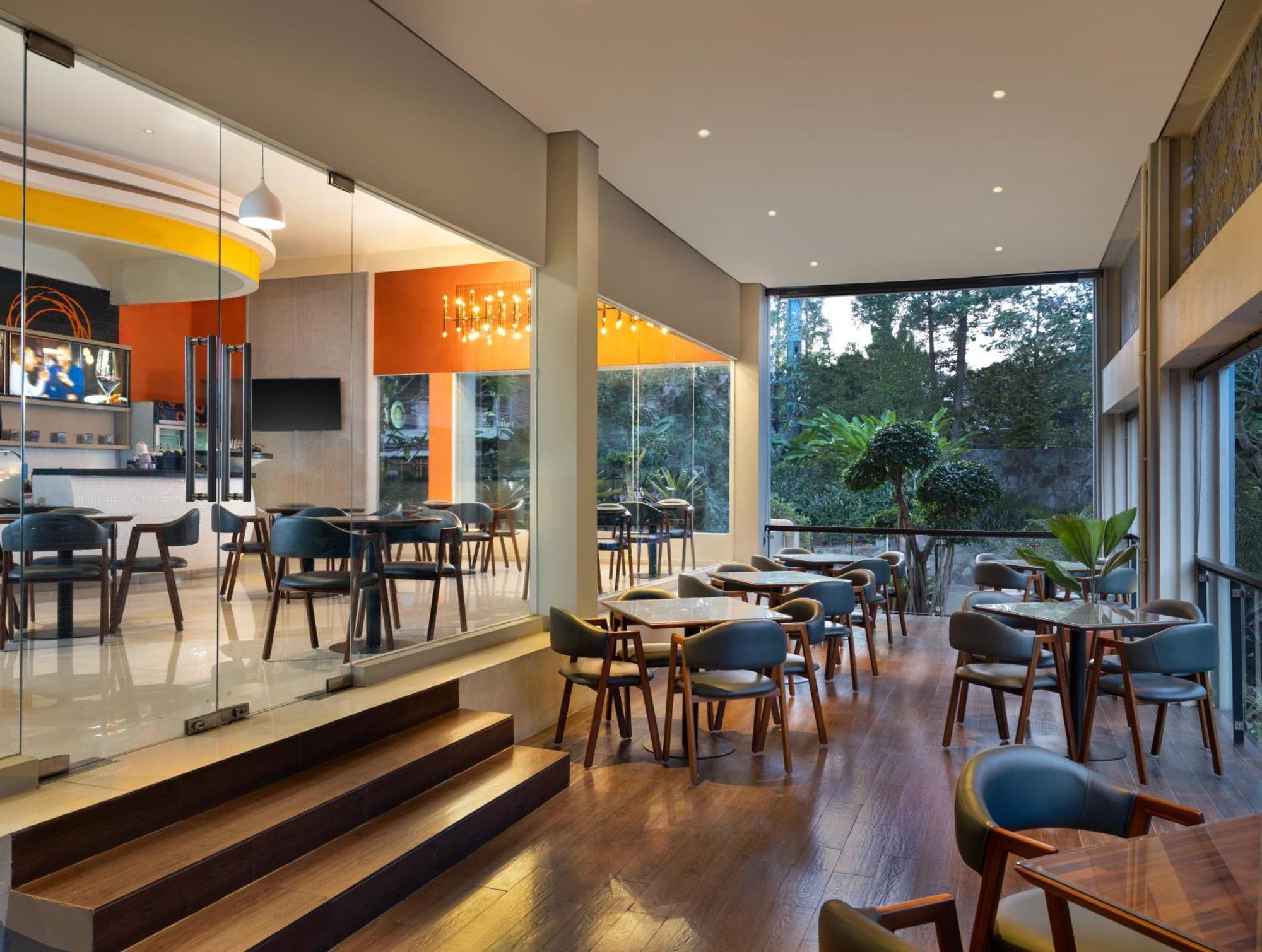 Sheraton Bandung Hotel & Towers Ngoại thất bức ảnh